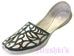beaded slipper - click here for large view
